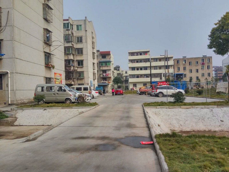 葉祠南苑+臨近光彩安慶七街+精裝2房+房東誠(chéng)心出租